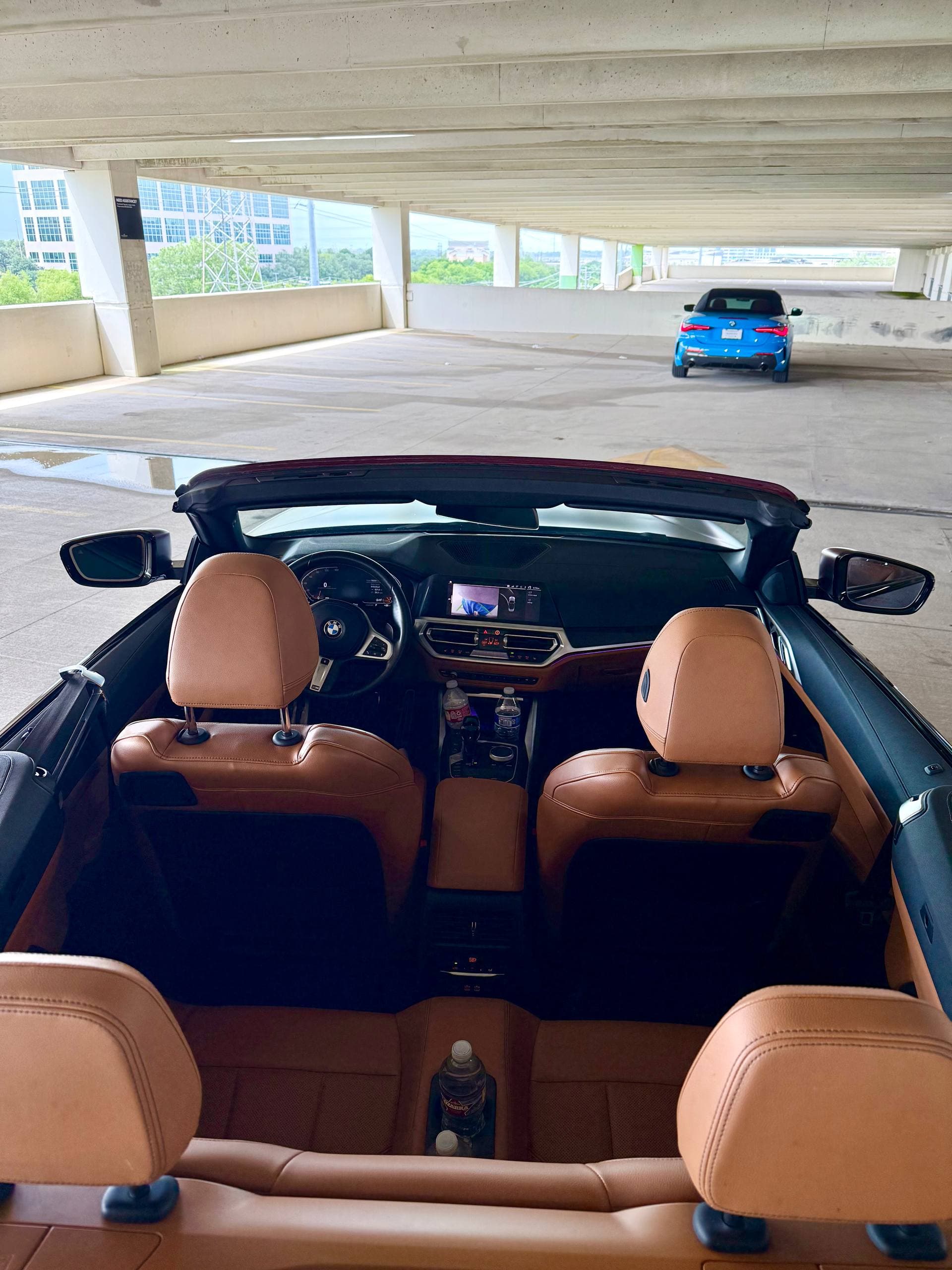 BMW 430i xDrive Convertible, view 3 of 3